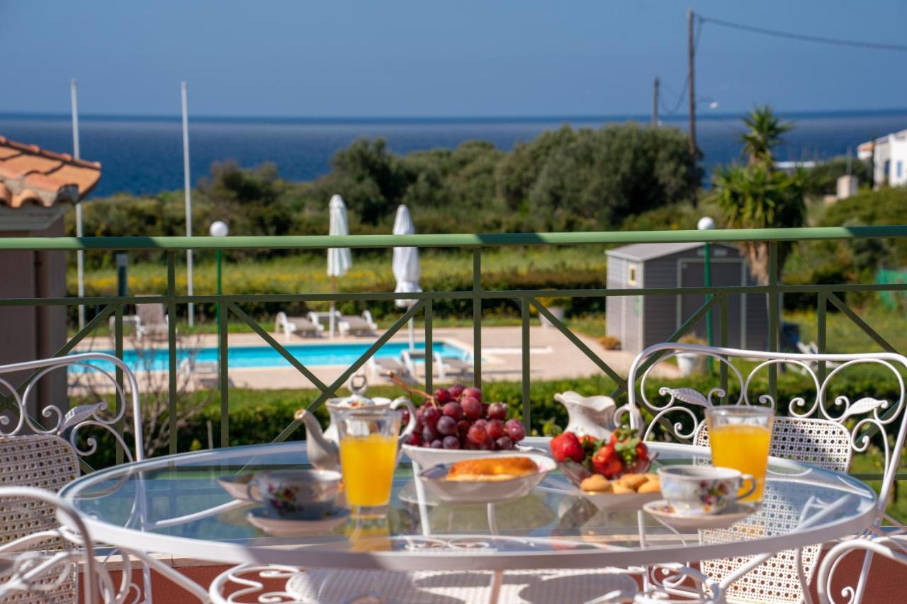Monambeles Villas Svoronata Luaran gambar