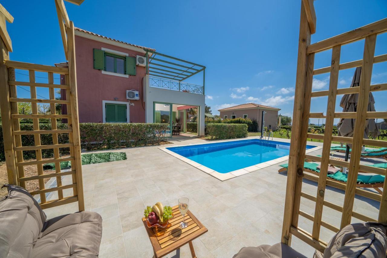 Monambeles Villas Svoronata Luaran gambar
