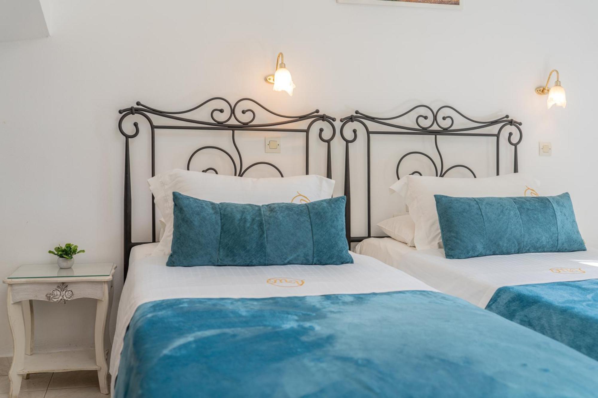 Monambeles Villas Svoronata Luaran gambar