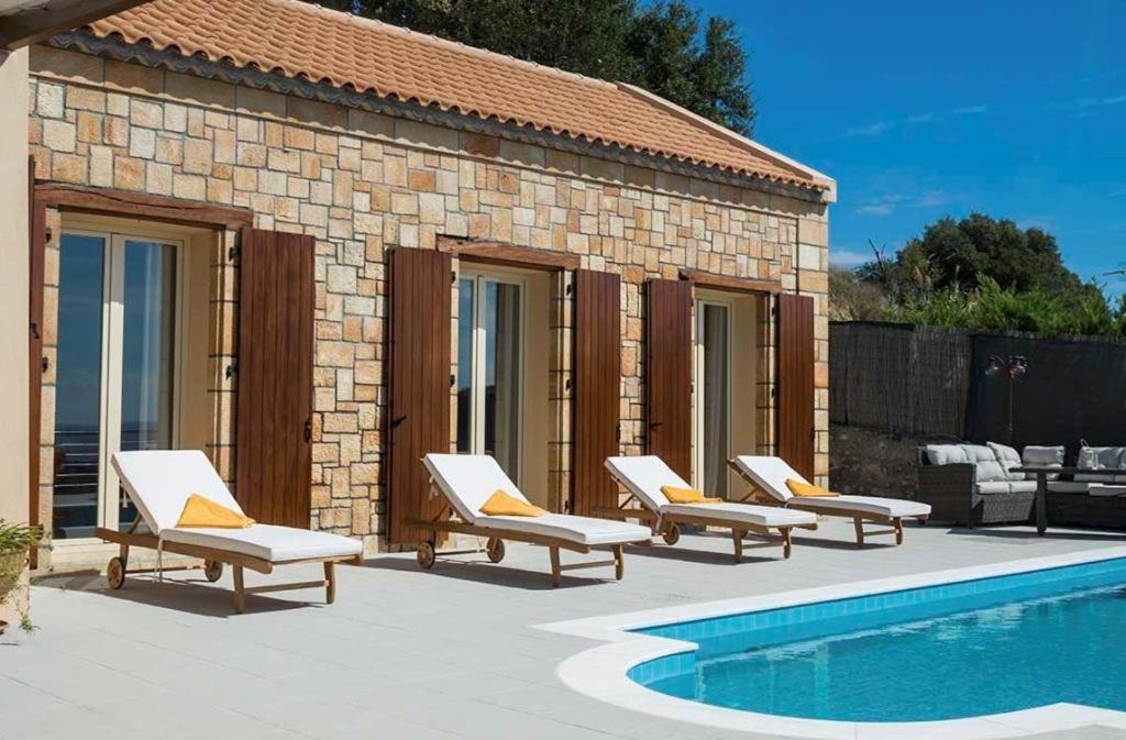 Monambeles Villas Svoronata Luaran gambar